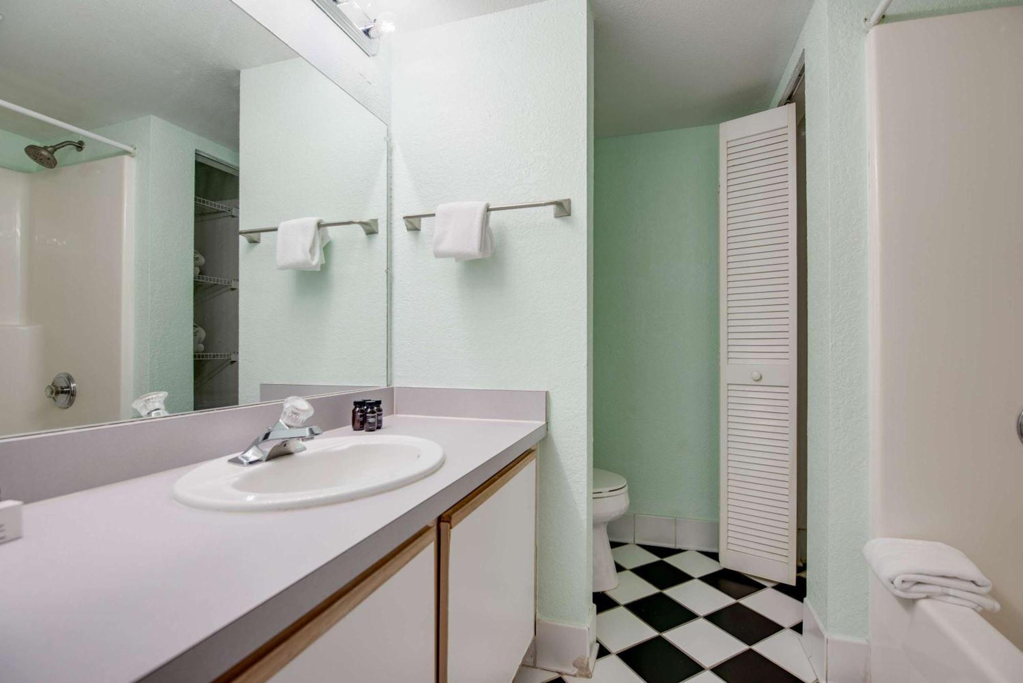 The Barbados -Bright Condo W Pool Key West Exterior photo